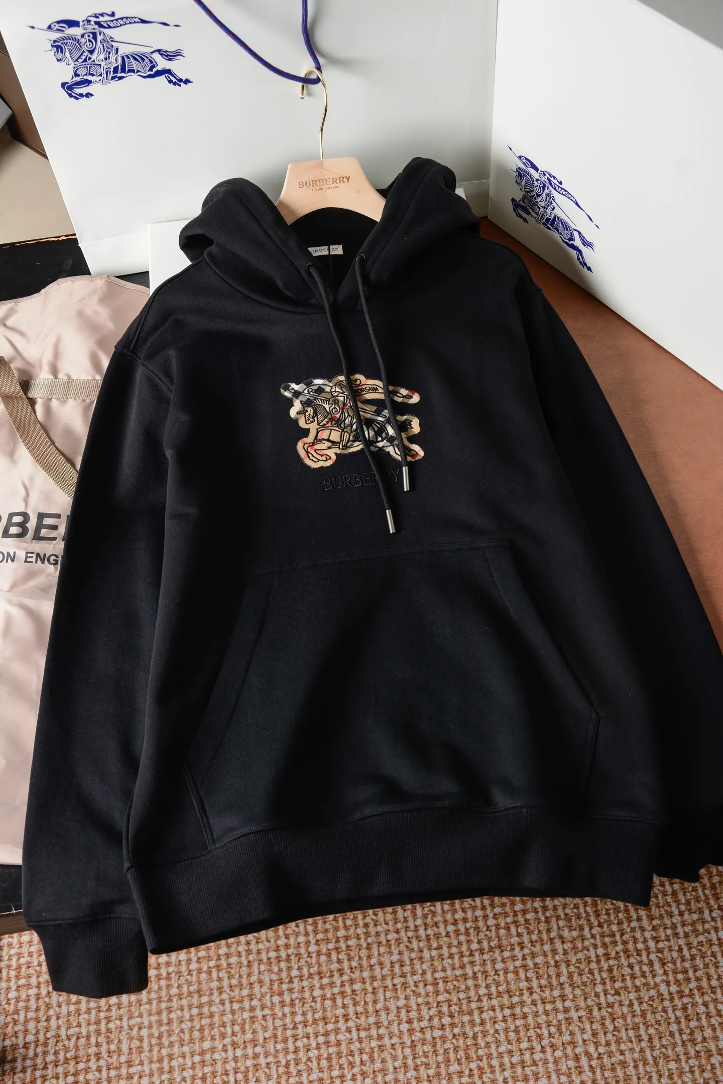 Women's Sweatshirts And Hoodies BURBERRY 18141457