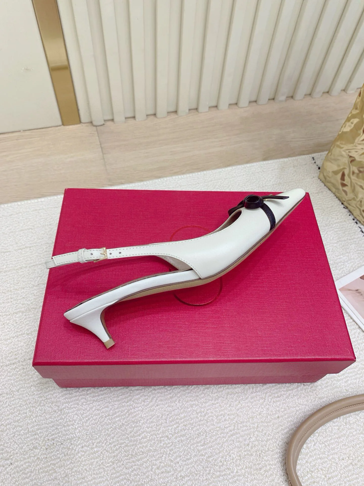 Women's Heels VALENTINO 17963010