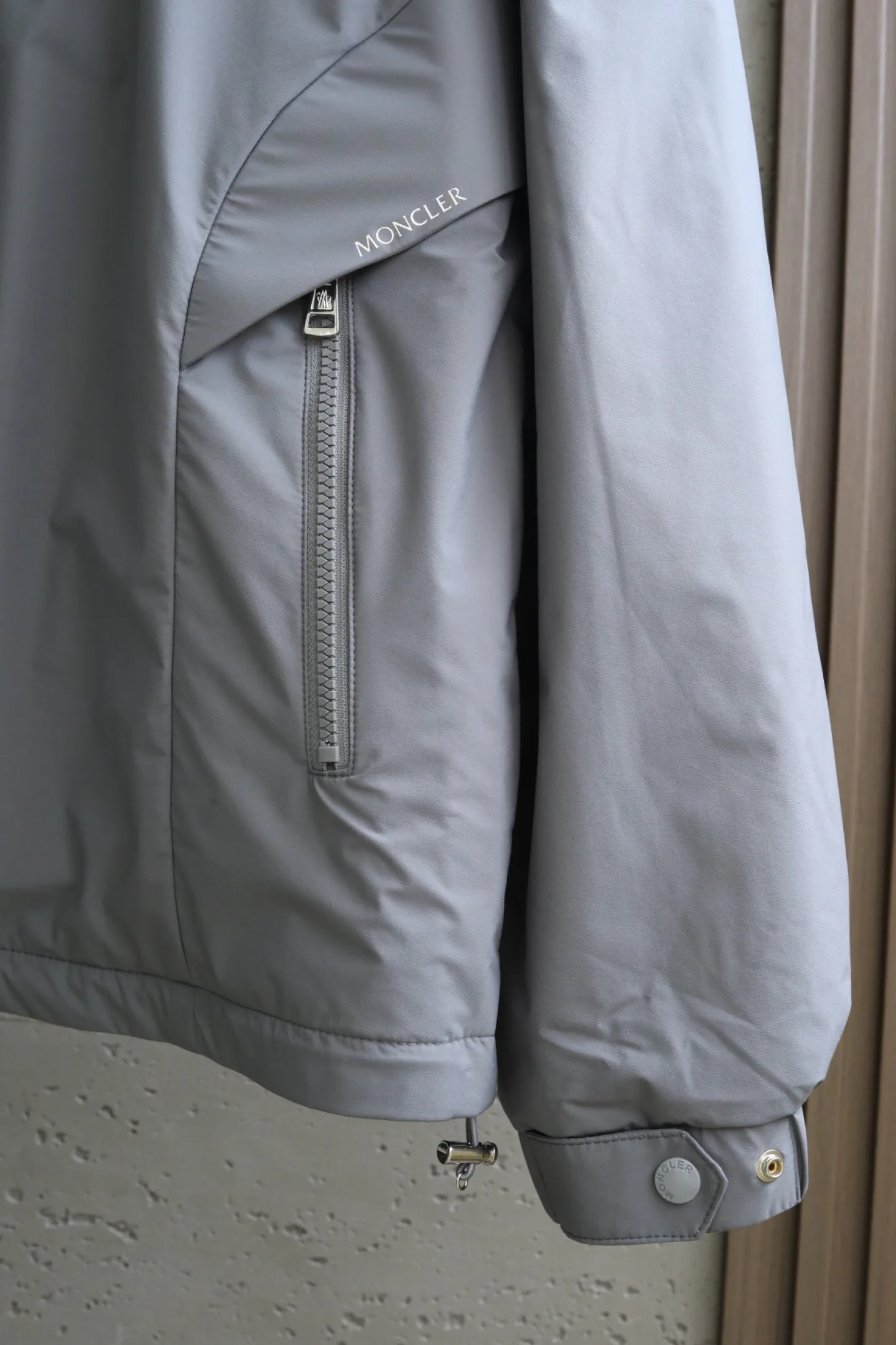 Men's Jackets And Down Jackets MONCLER 18140051