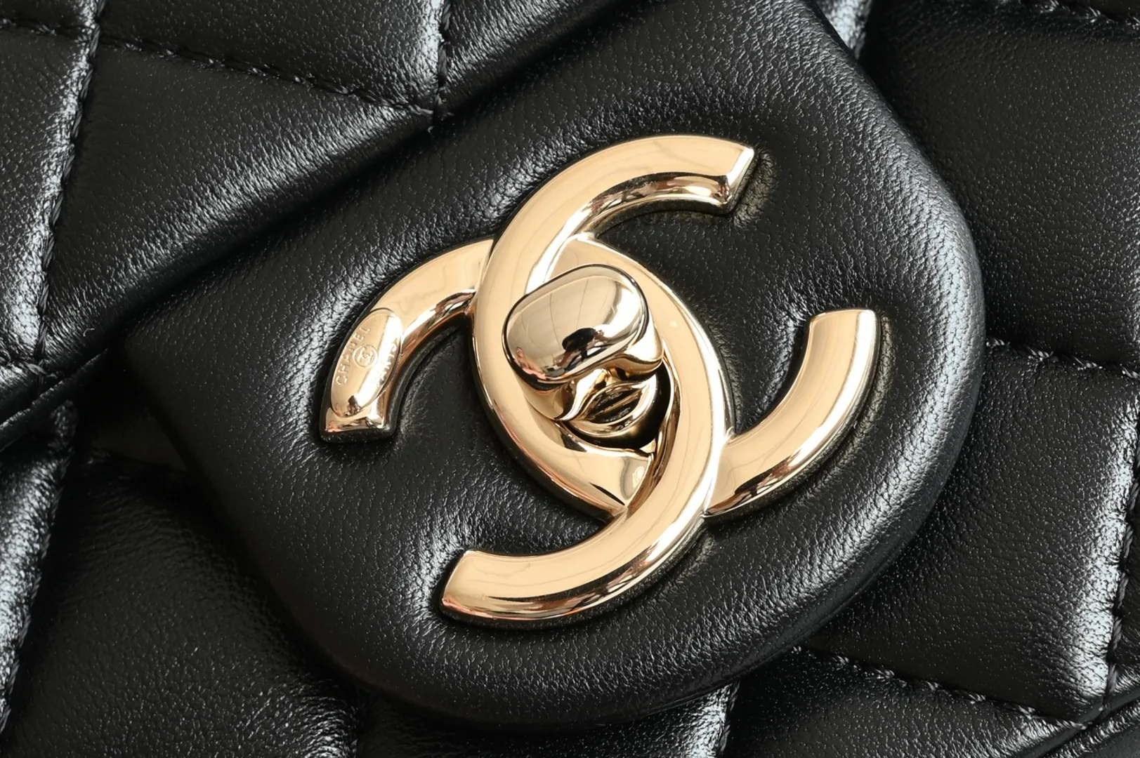 Women's Classic Handbags CHANEL 18476999