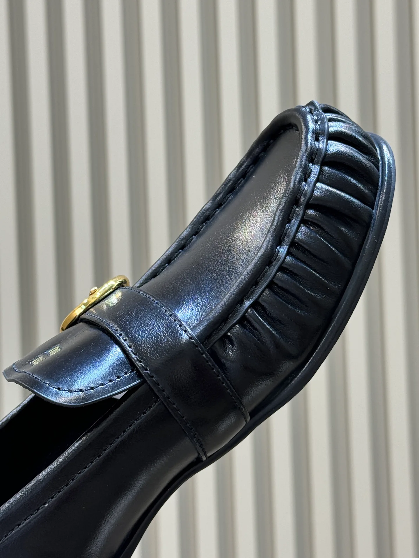 Women's Loafers And Moccasins MIU MIU 18072907