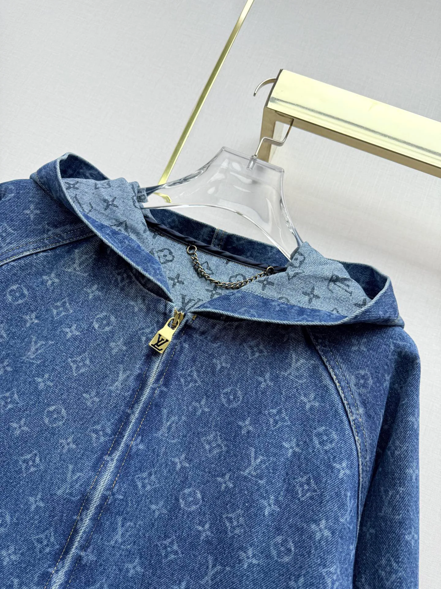 Women's Jackets And Down Jackets LOUIS VUITTON 18348324