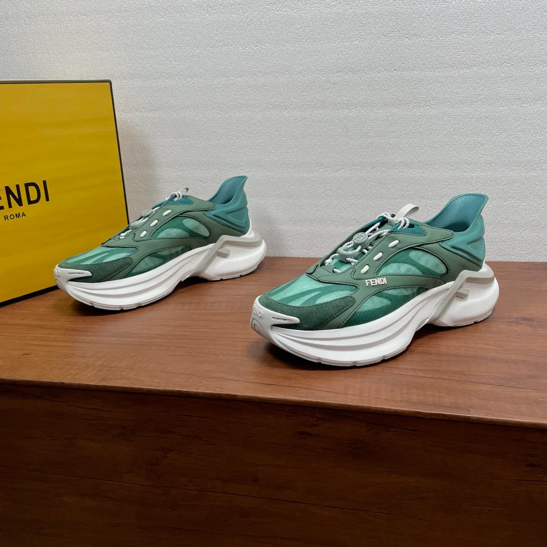 Women's Sneakers FENDI 17542533