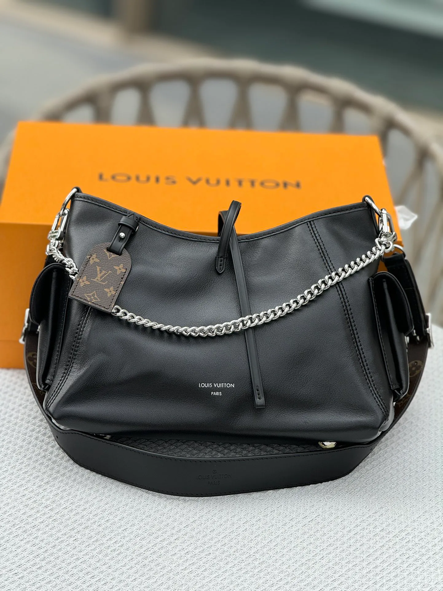 Women's Classic Handbags LOUIS VUITTON 18376382
