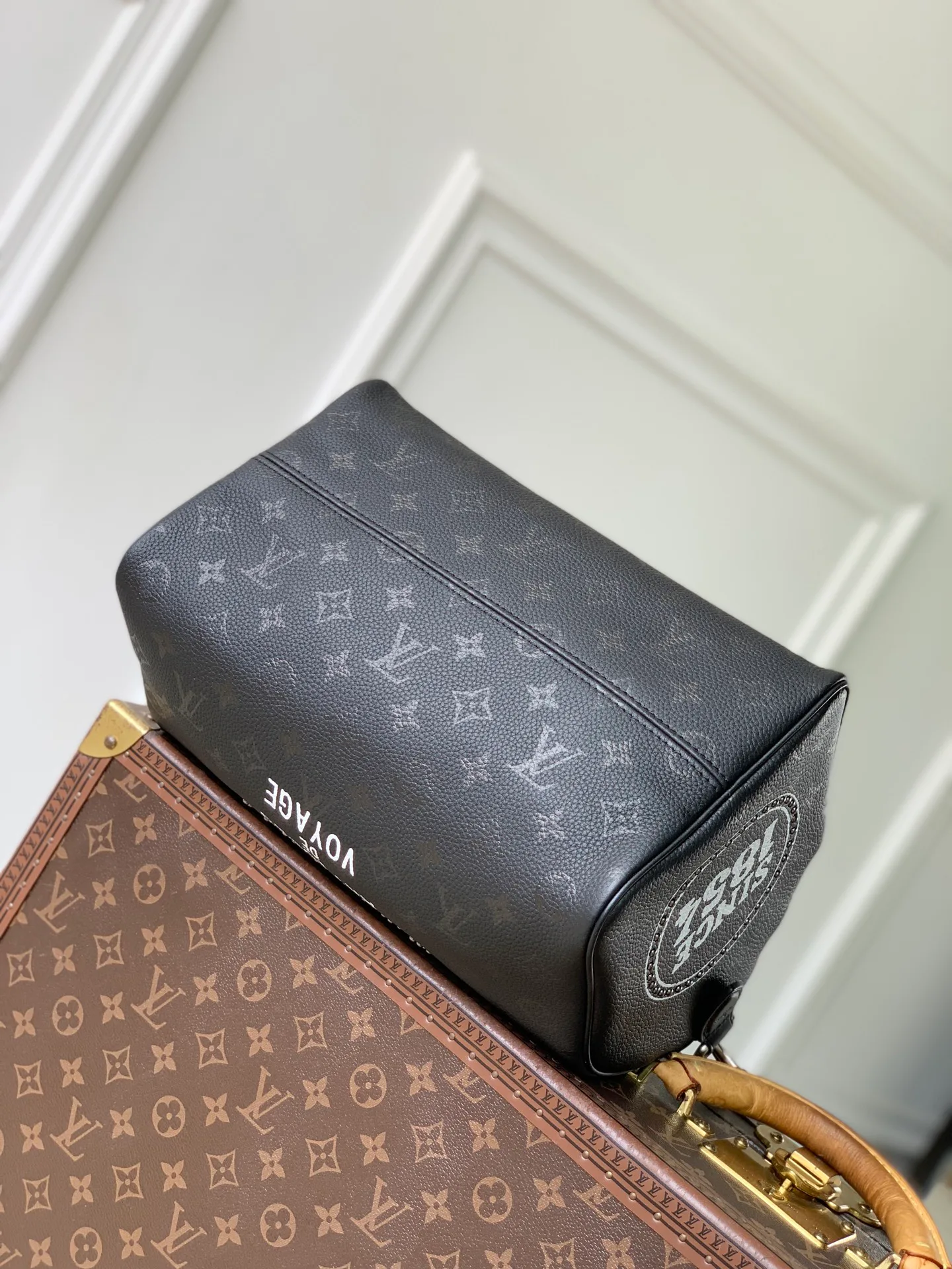 Women's Classic Handbags LOUIS VUITTON 18147544