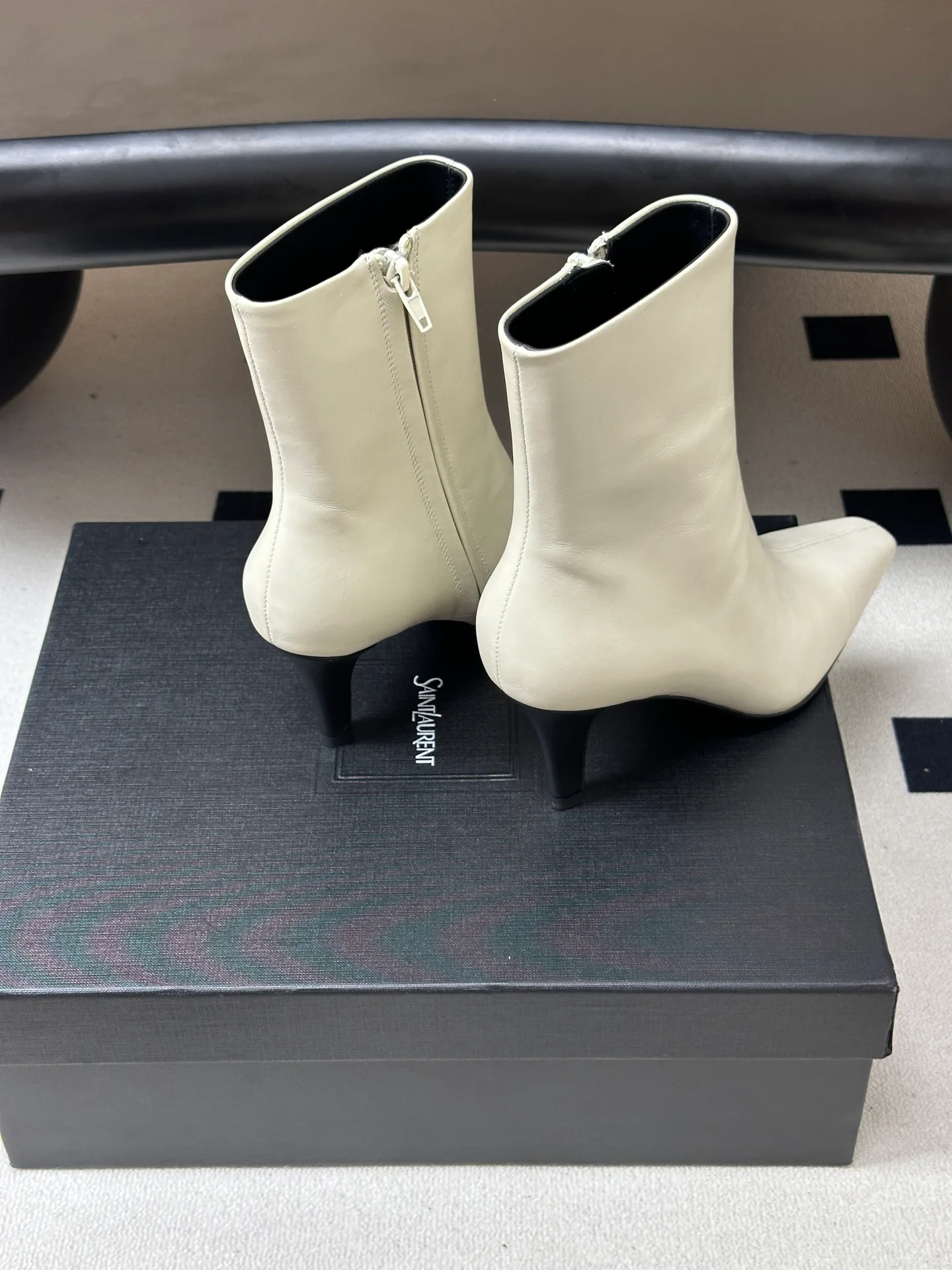 Women's Booties SAINT LAURENT 18492621