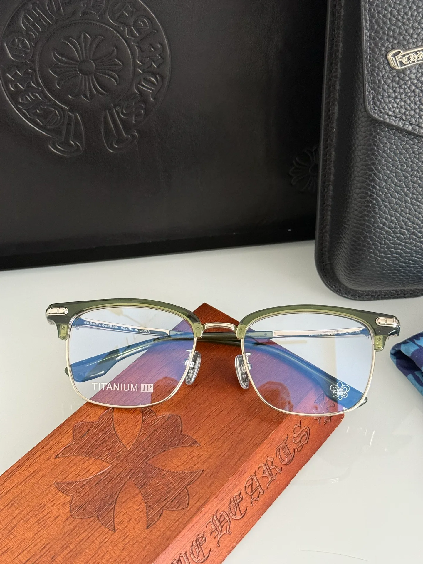 Glasses CHROME HEARTS 17437731