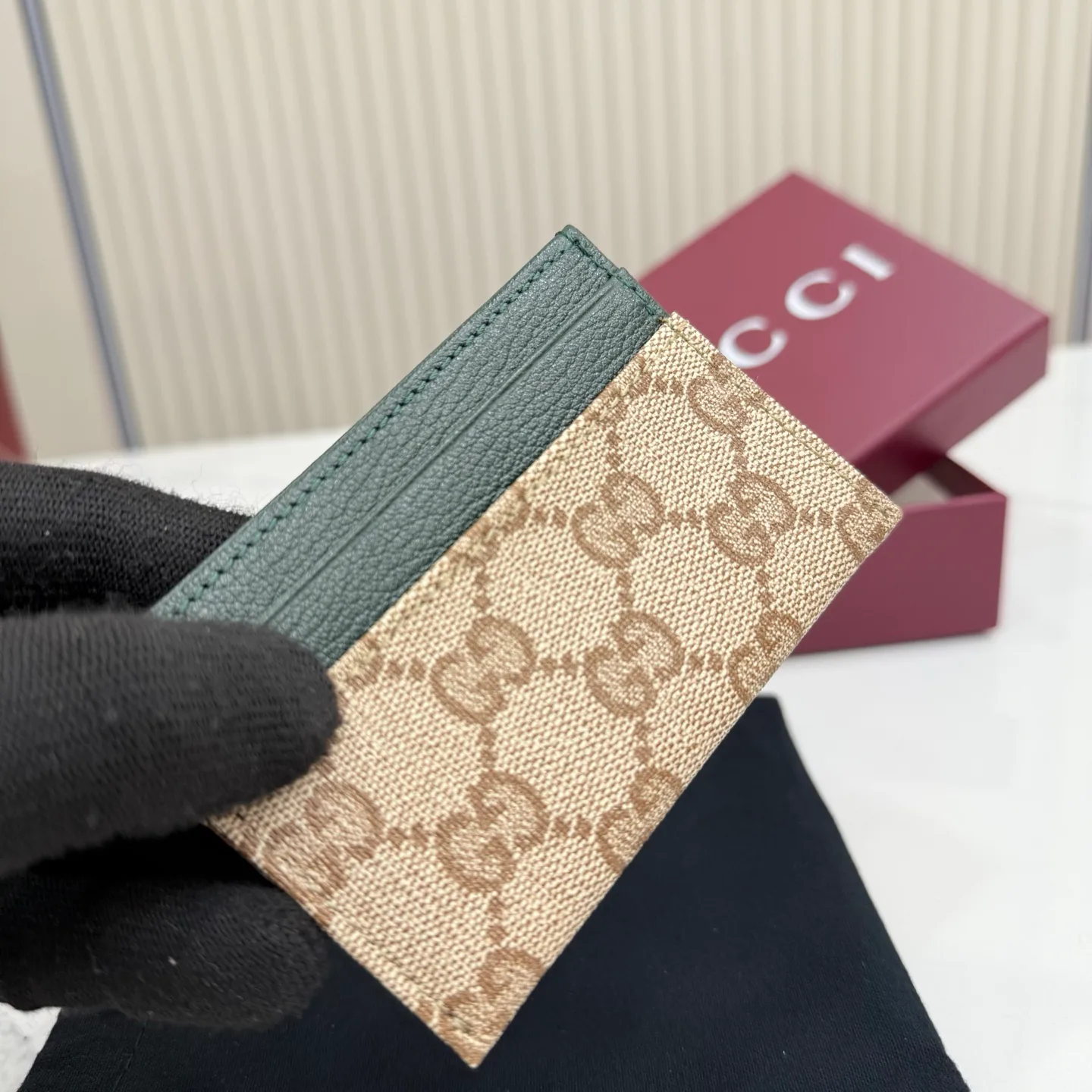 Women's Clutches GUCCI 17948286