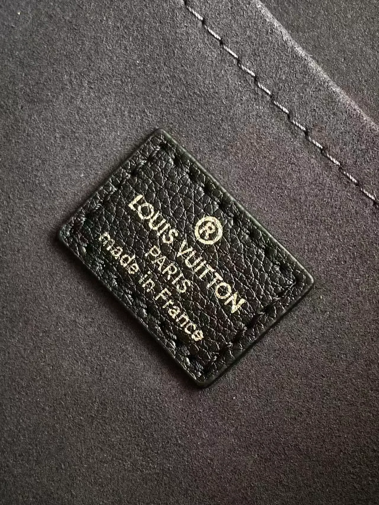 Классические Сумки Женские Louis Vuitton 18560502