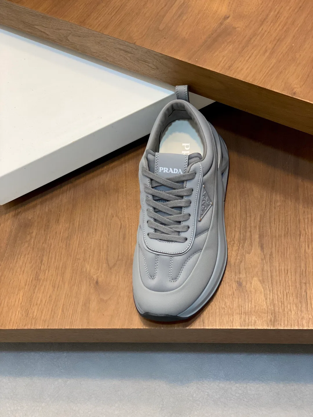 Men's Sneakers PRADA 18116619