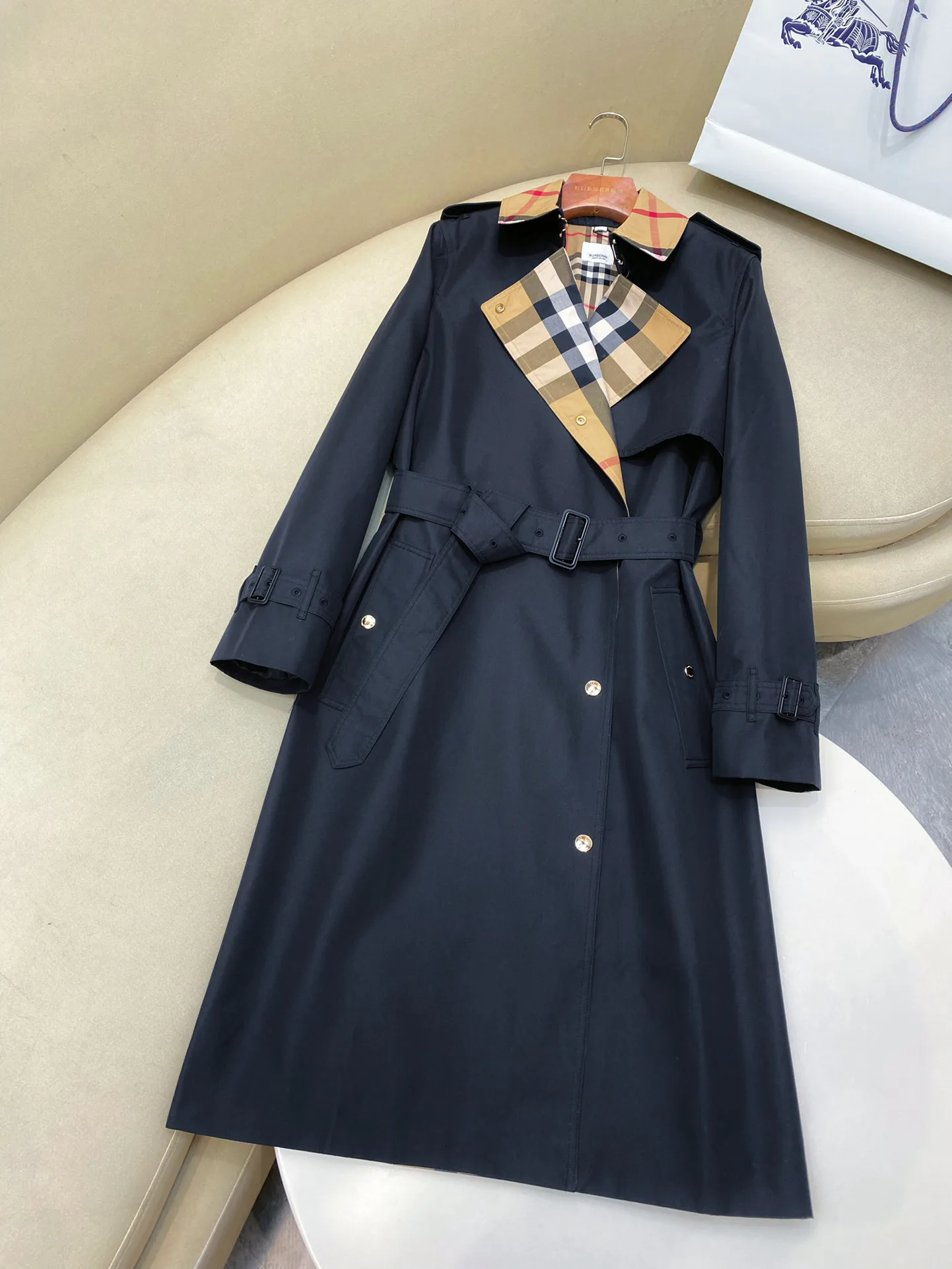 Women's Trench Coats BURBERRY 17998544
