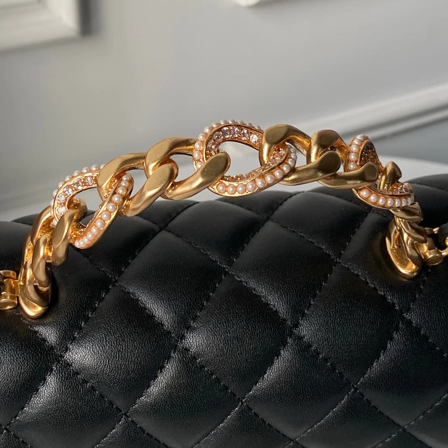 Women's Classic Handbags CHANEL 18207737