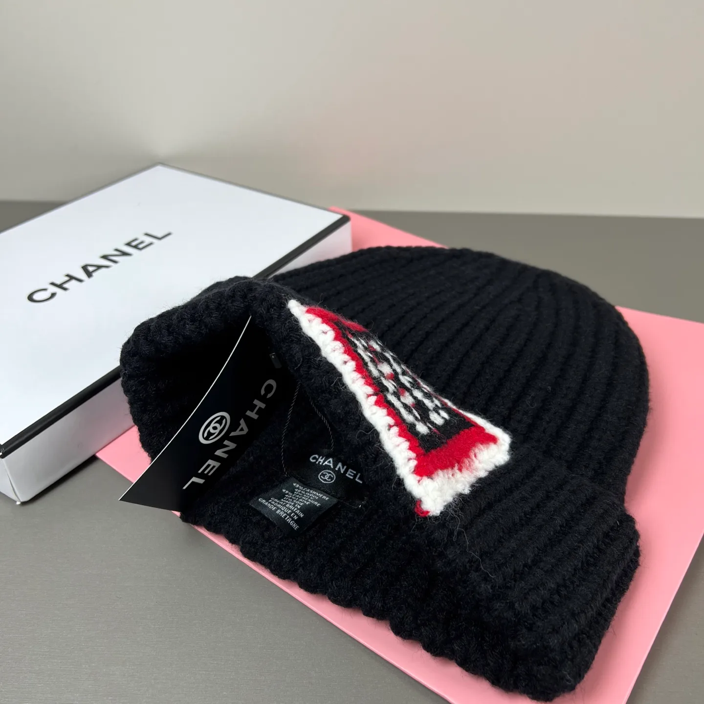 Hats CHANEL 18093228