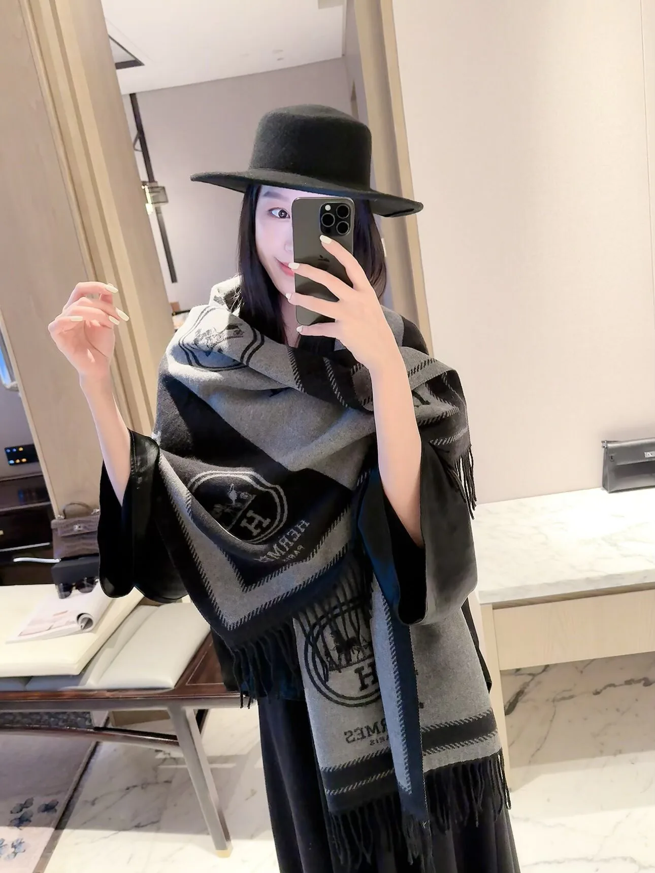 Scarves HERMES 18322513