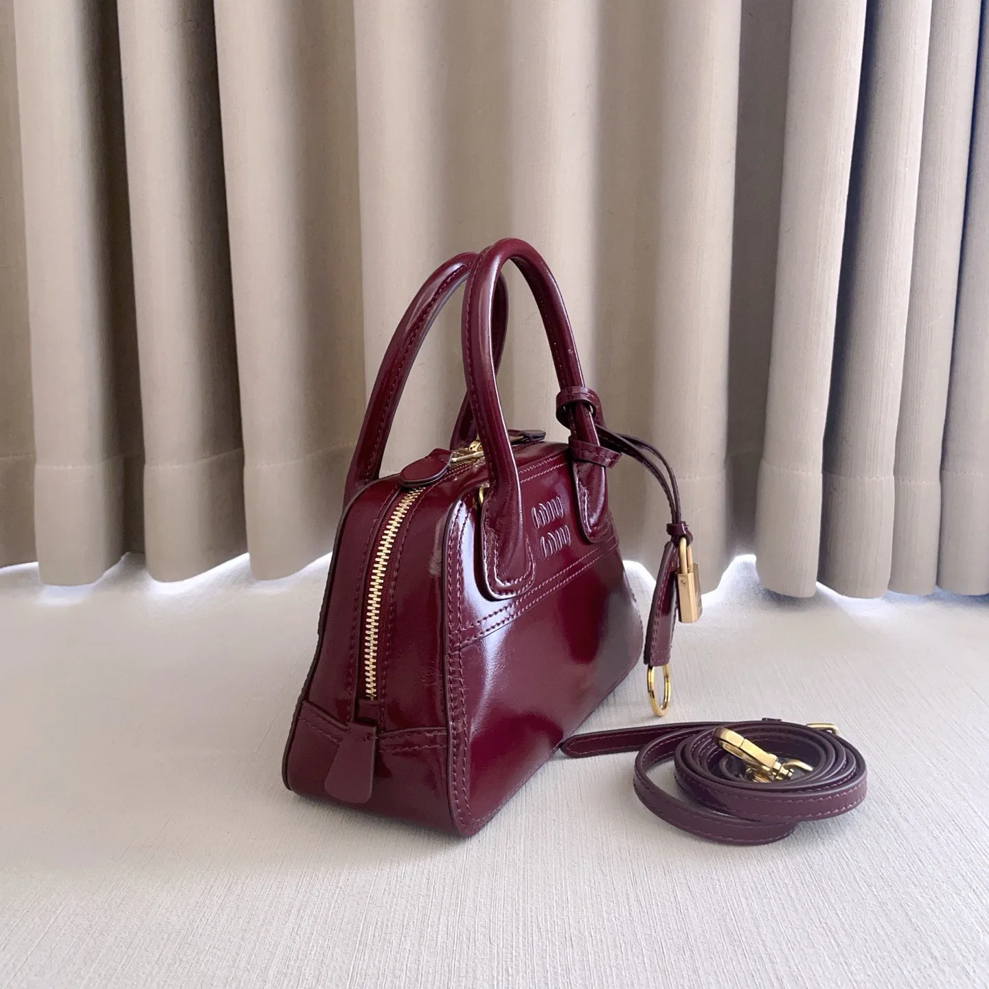 Women's Classic Handbags MIU MIU 18401335