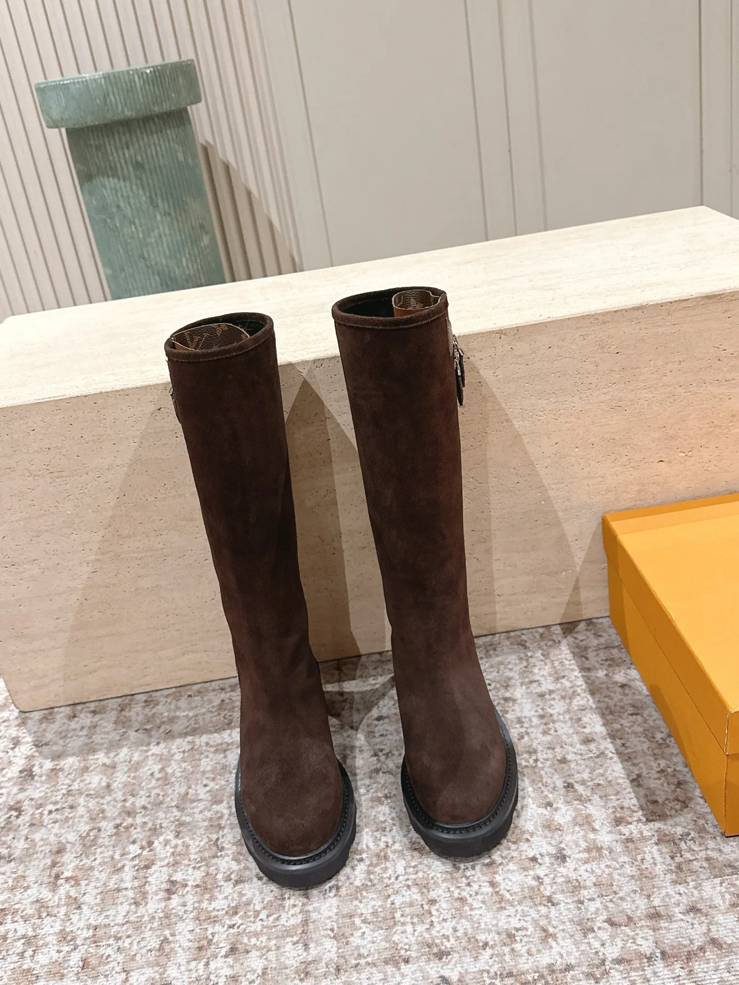 Women's Boots LOUIS VUITTON 18397753