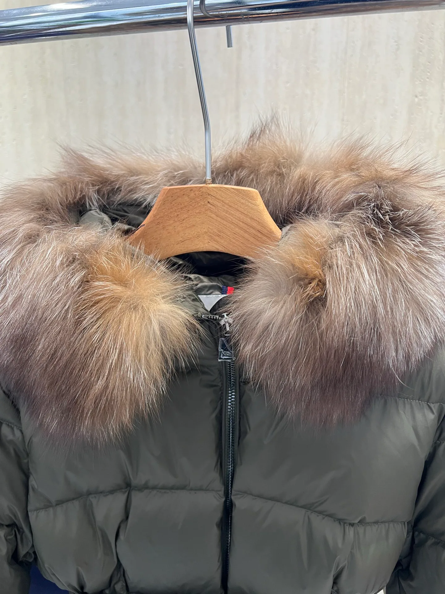 Men's Jackets And Down Jackets MONCLER 18434532