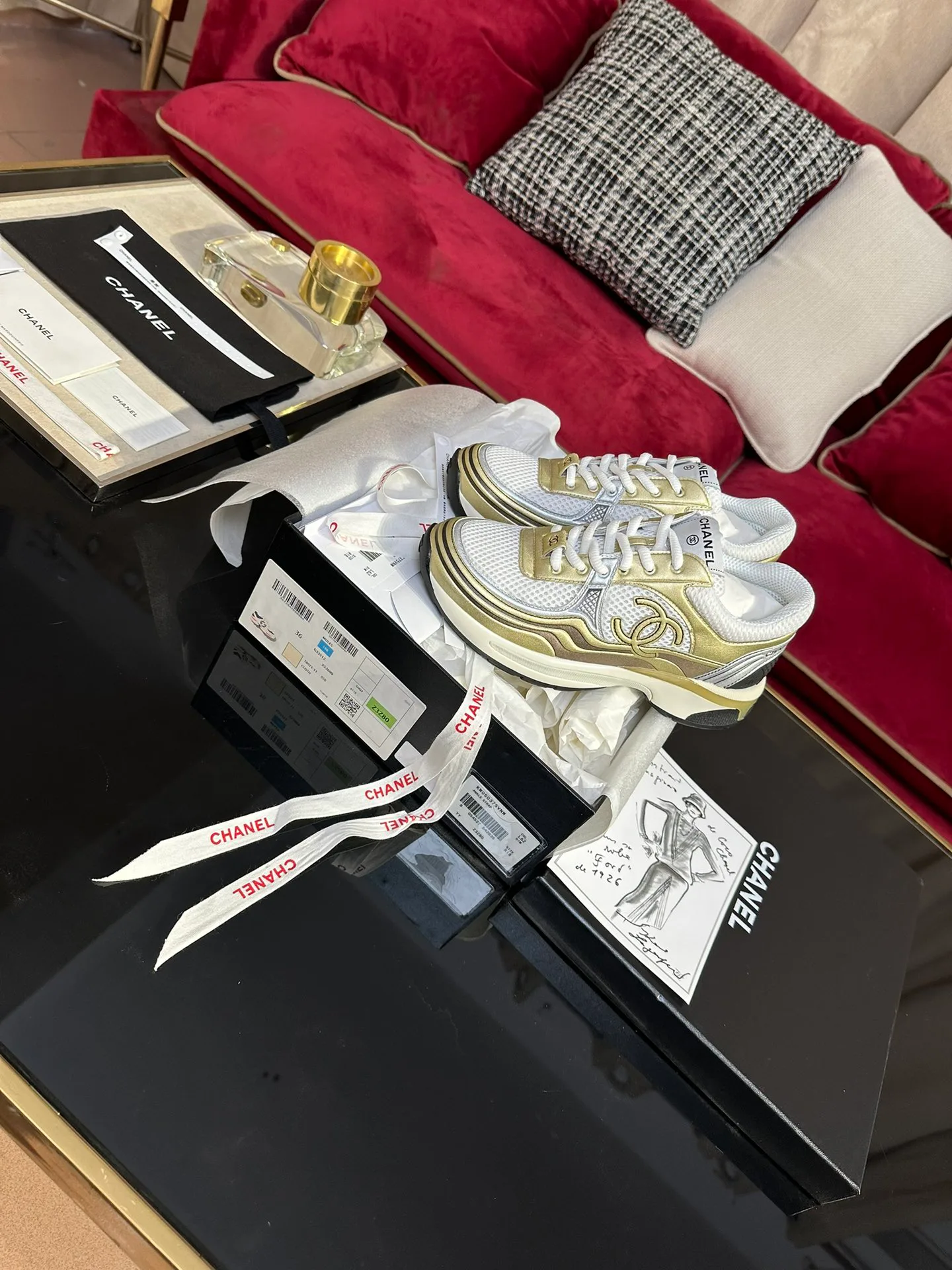 Women's Sneakers CHANEL 17679776
