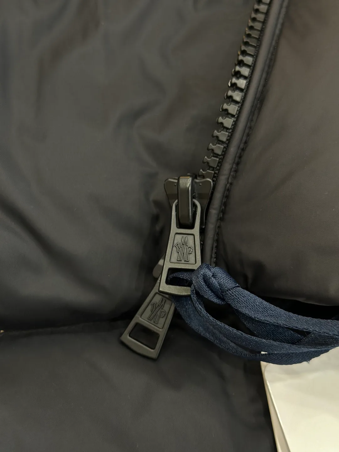 Men's Jackets And Down Jackets MONCLER 18260899