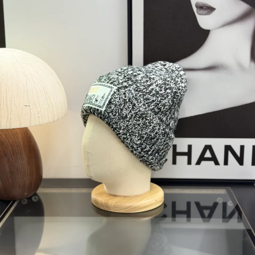 Hats CHANEL 17701961