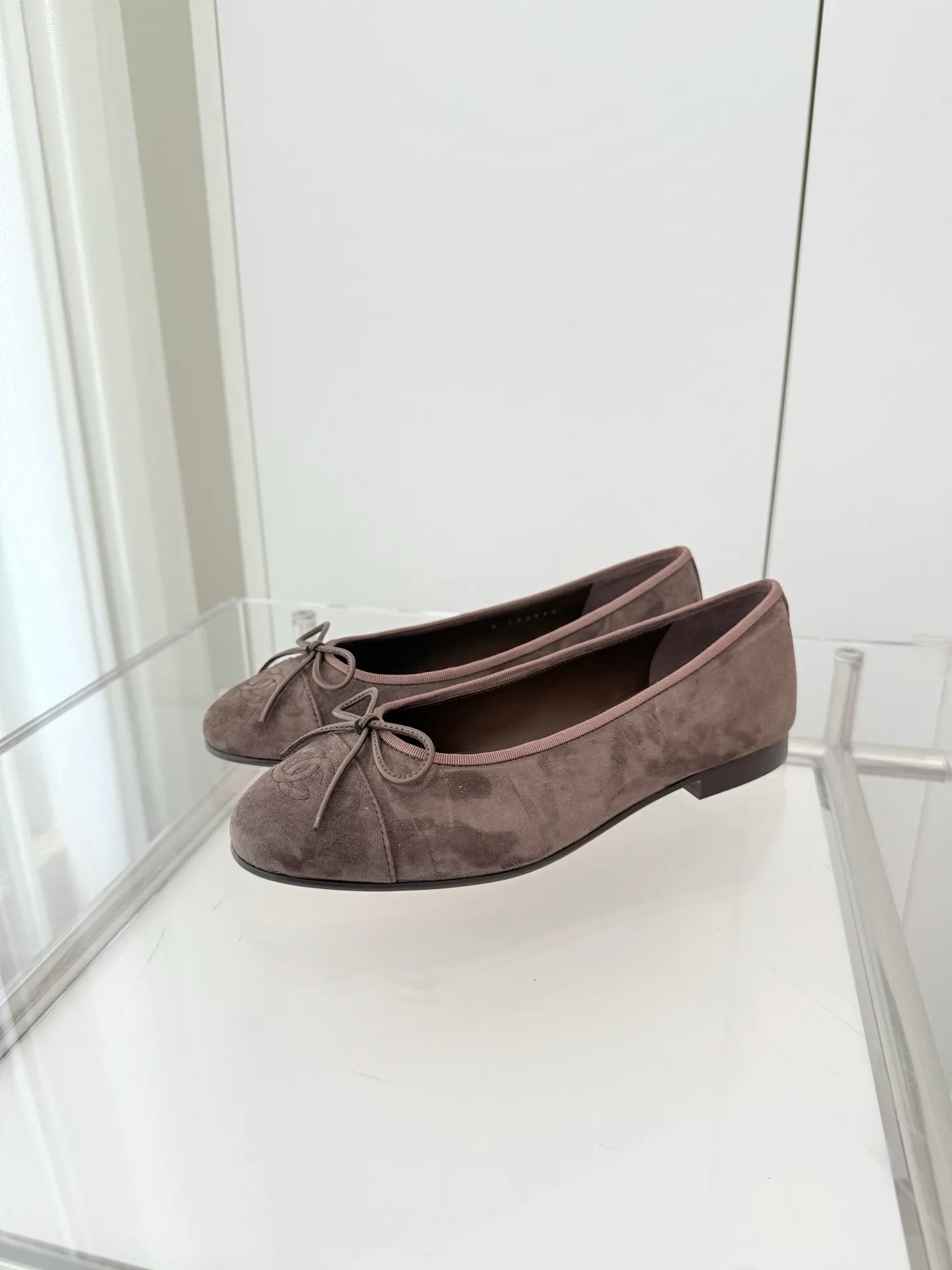 Women's Ballet Flats CHANEL 18120820