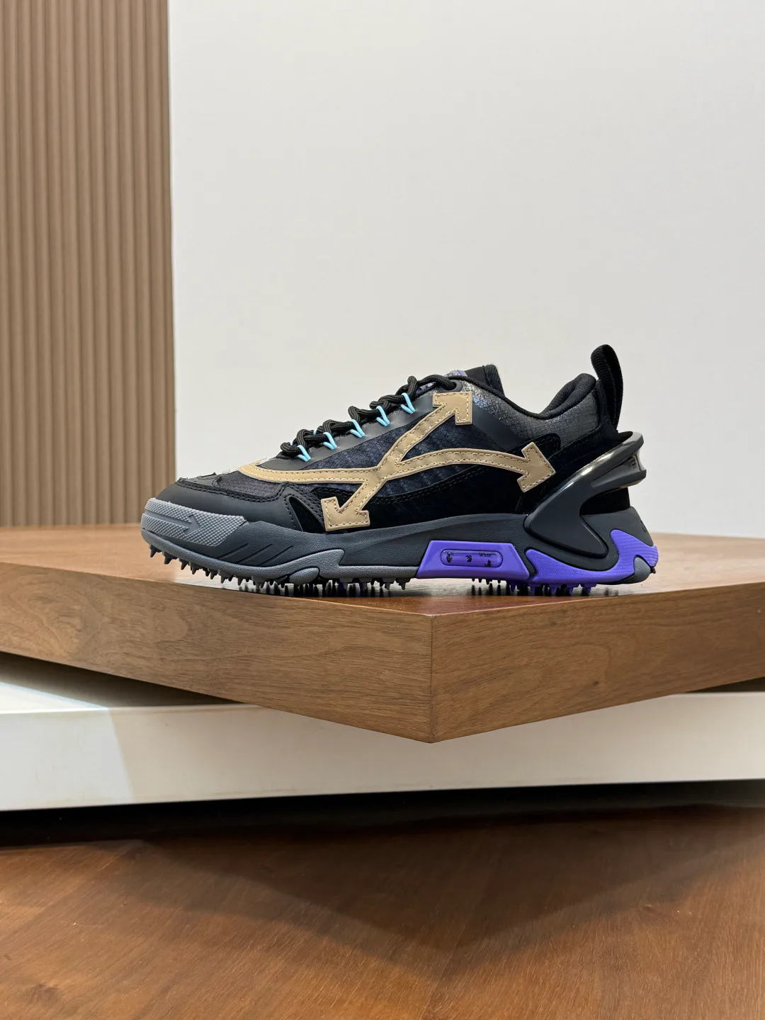 Women's Sneakers OFF-WHITE 17908772