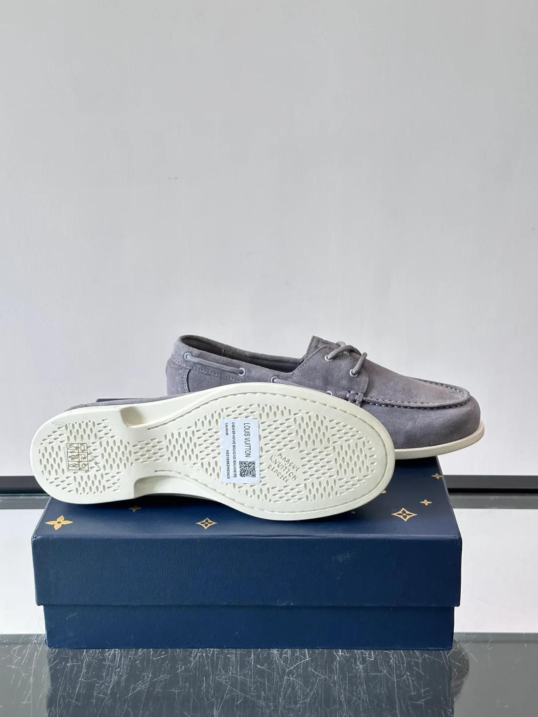 Men's Loafers And Dress Shoes LOUIS VUITTON 17941068