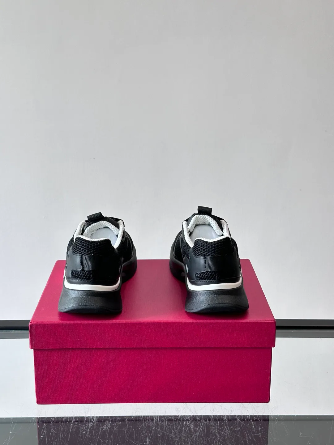Men's Sneakers VALENTINO 17224118