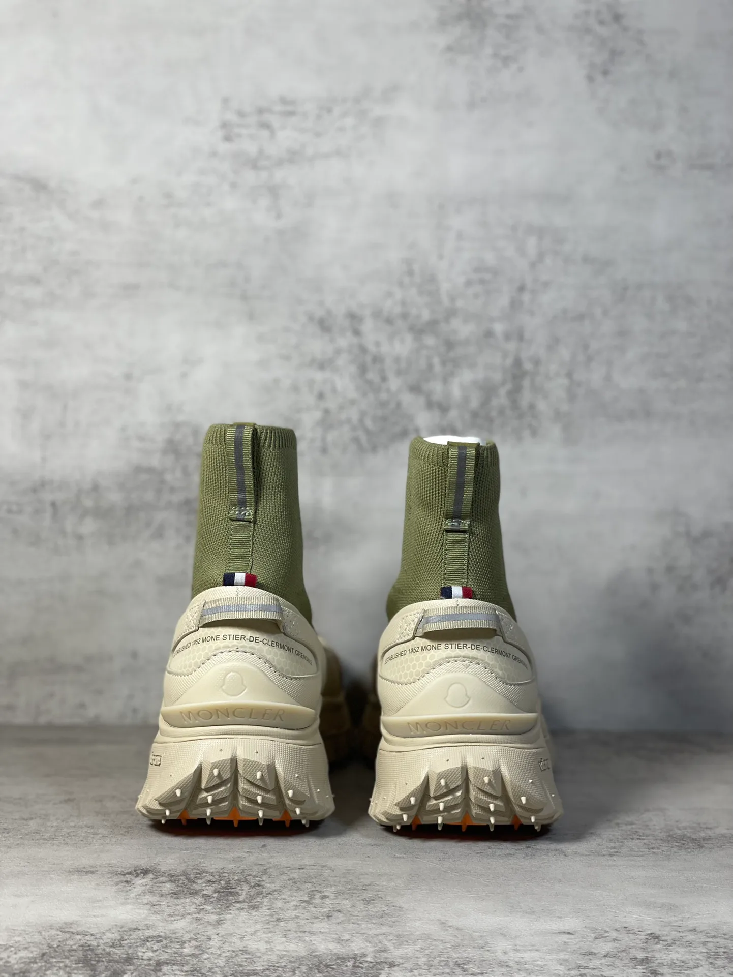 Women's Sneakers MONCLER 18333208
