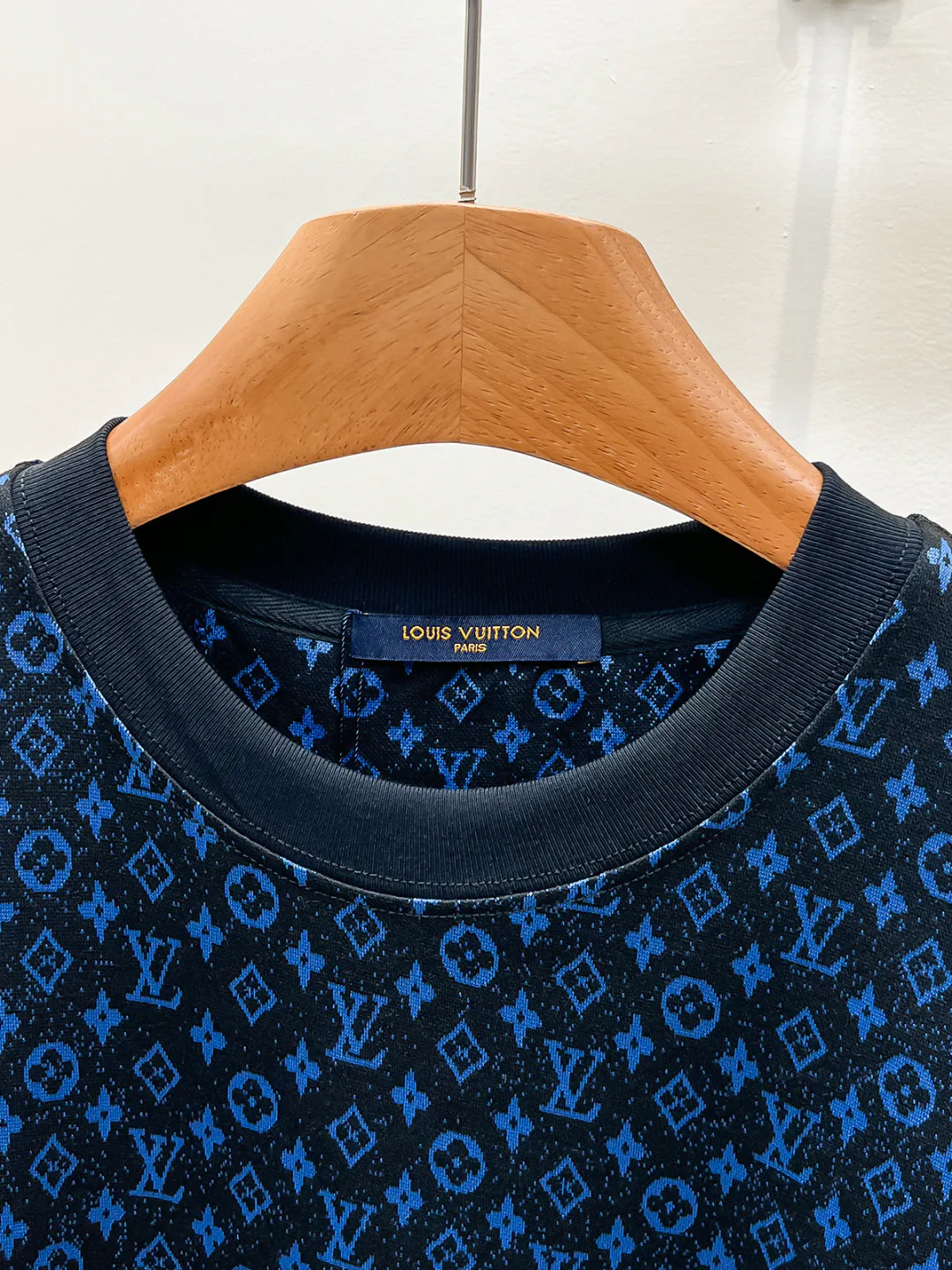 Men's T-Shirts LOUIS VUITTON 18499487