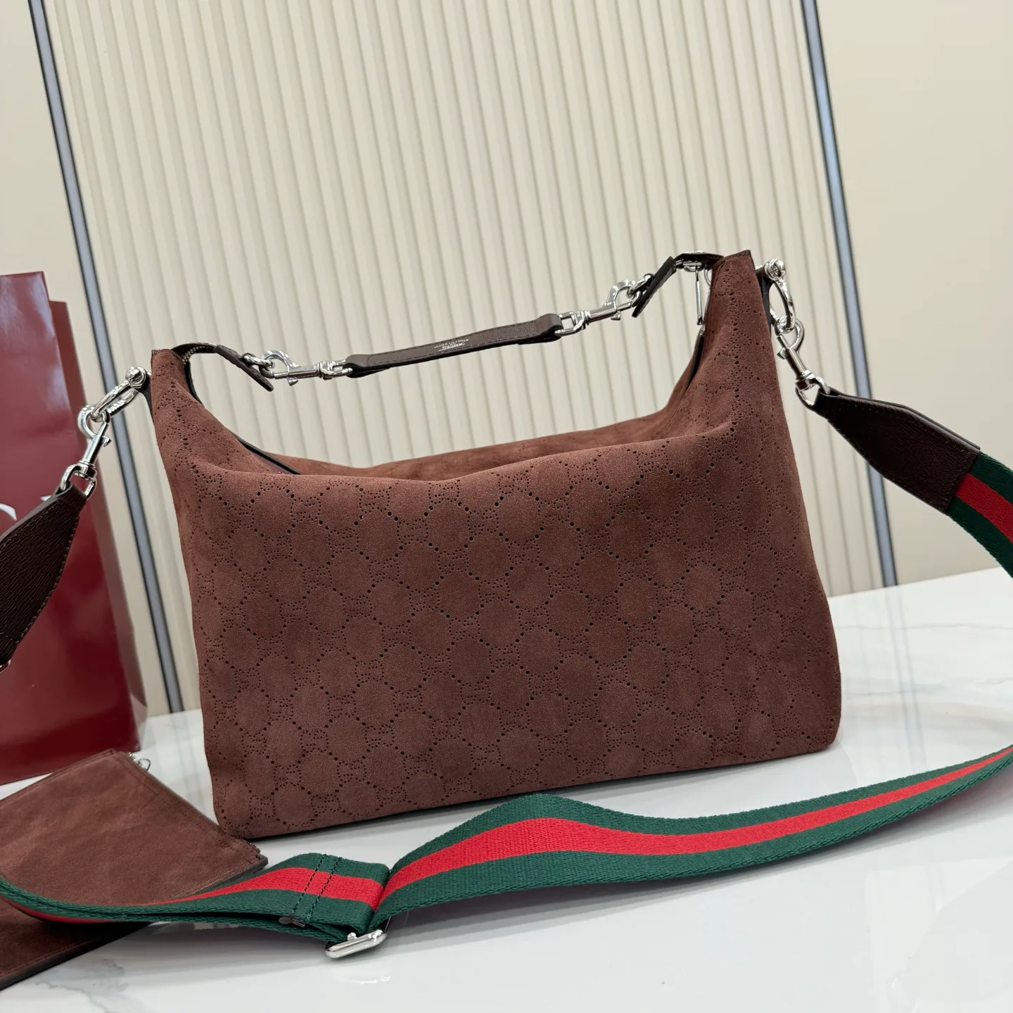 Классические Сумки Женские Gucci 18560385