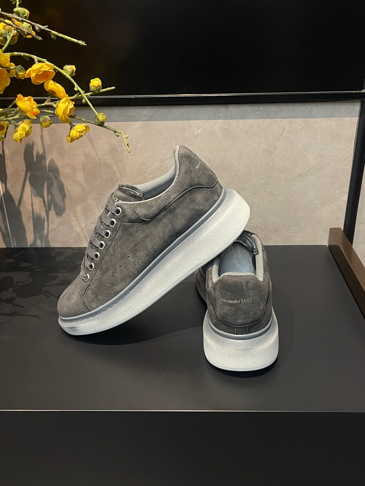 Women's Sneakers ALEXANDER MCQUEEN 17827920