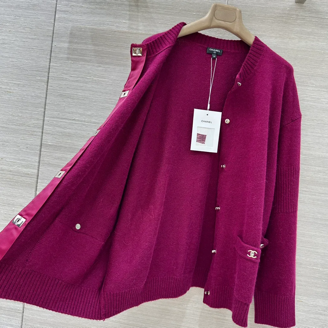 Women's Jumpers And Sweaters CHANEL 18027191