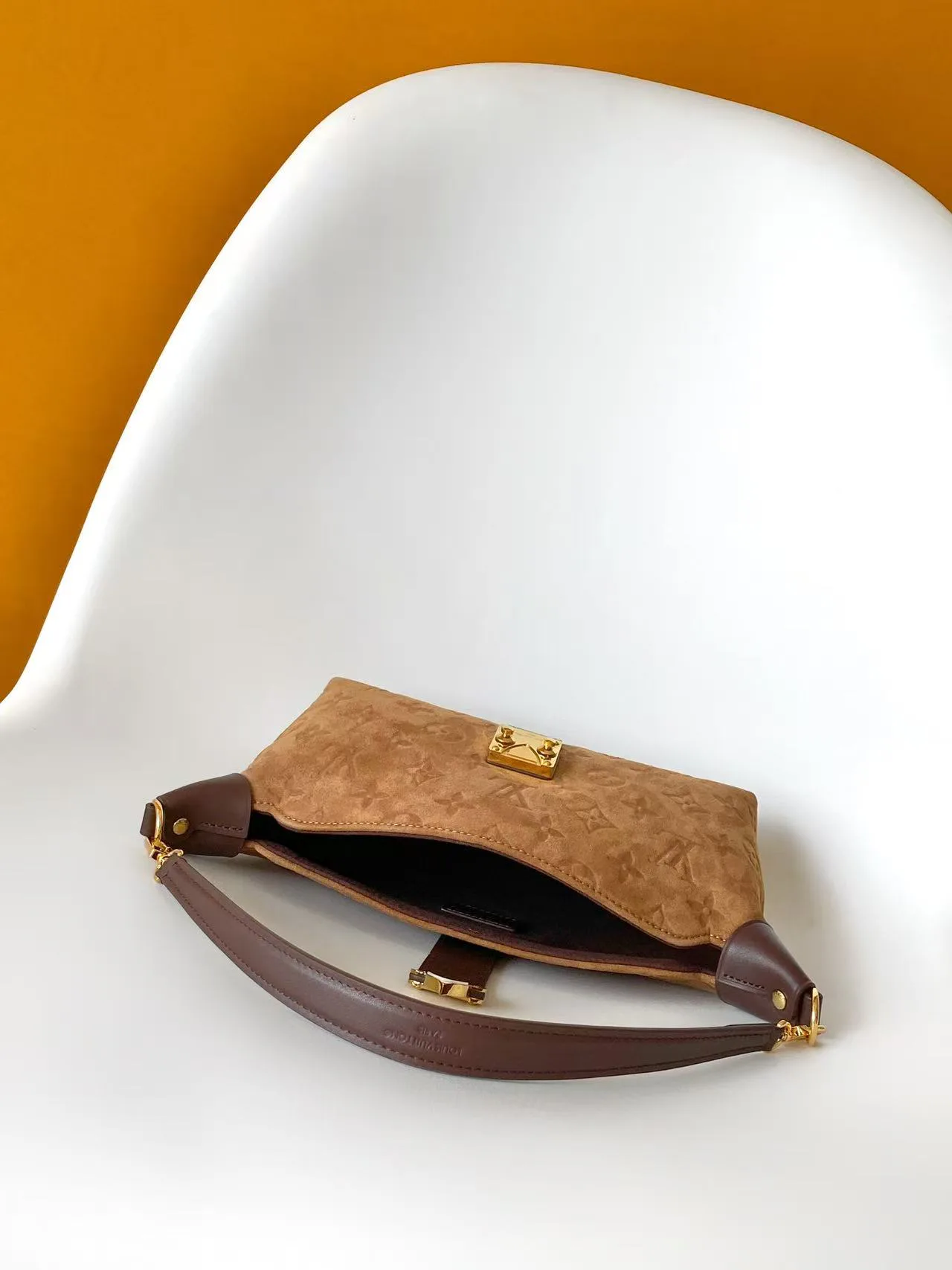 Women's Classic Handbags LOUIS VUITTON 18362296