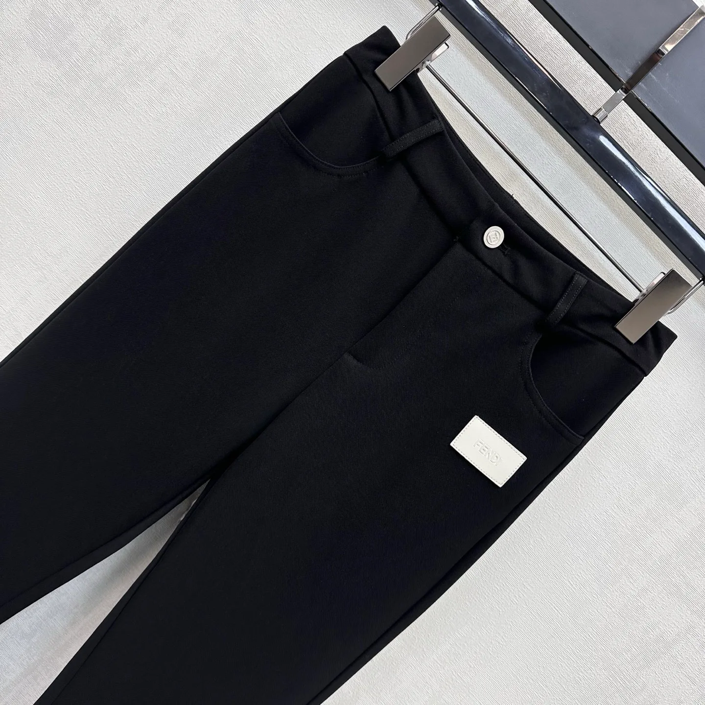 Women's Trousers FENDI 18228458