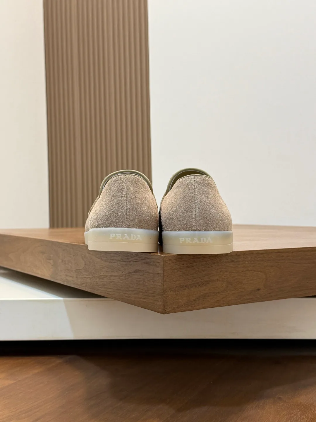 Men's Loafers And Dress Shoes PRADA 18100289