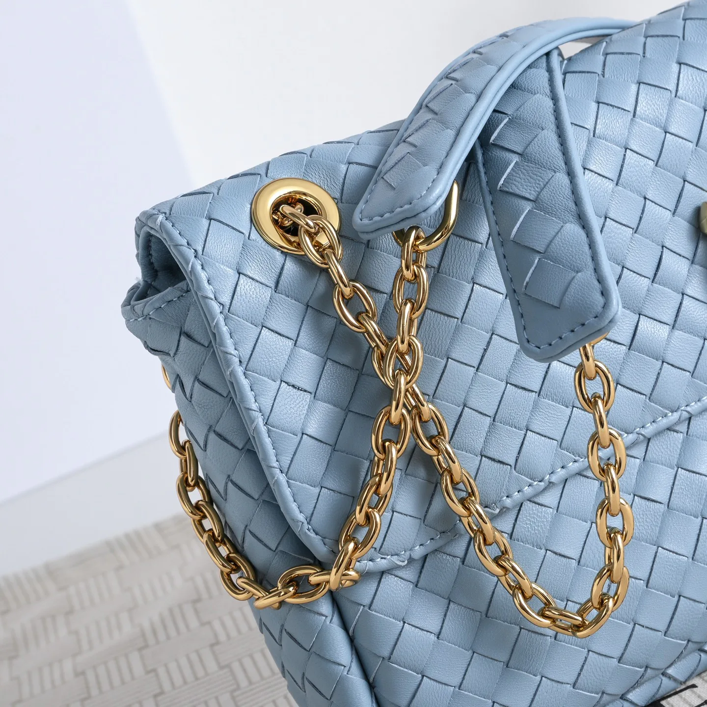 Классические Сумки Женские Bottega Veneta 18566436