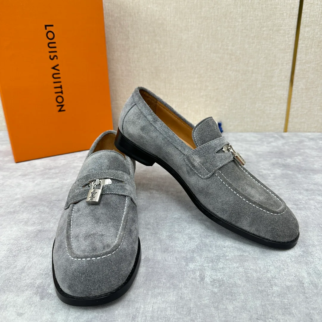 Men's Loafers And Dress Shoes LOUIS VUITTON 18194000
