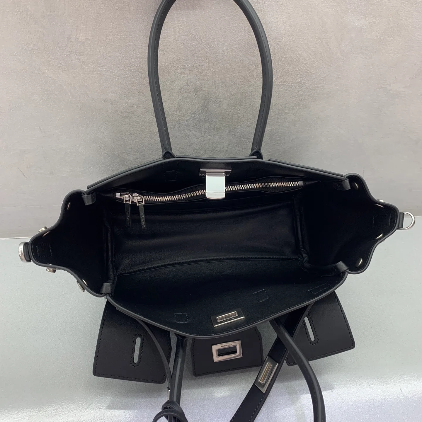 Women's Classic Handbags BALENCIAGA 18205720