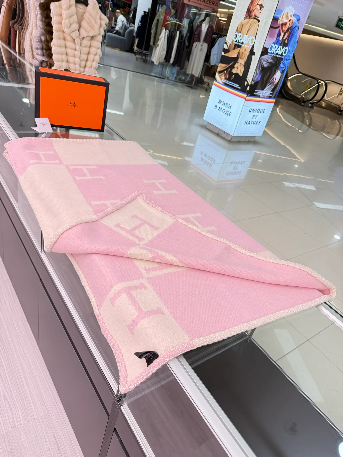 Textiles HERMES 18222665