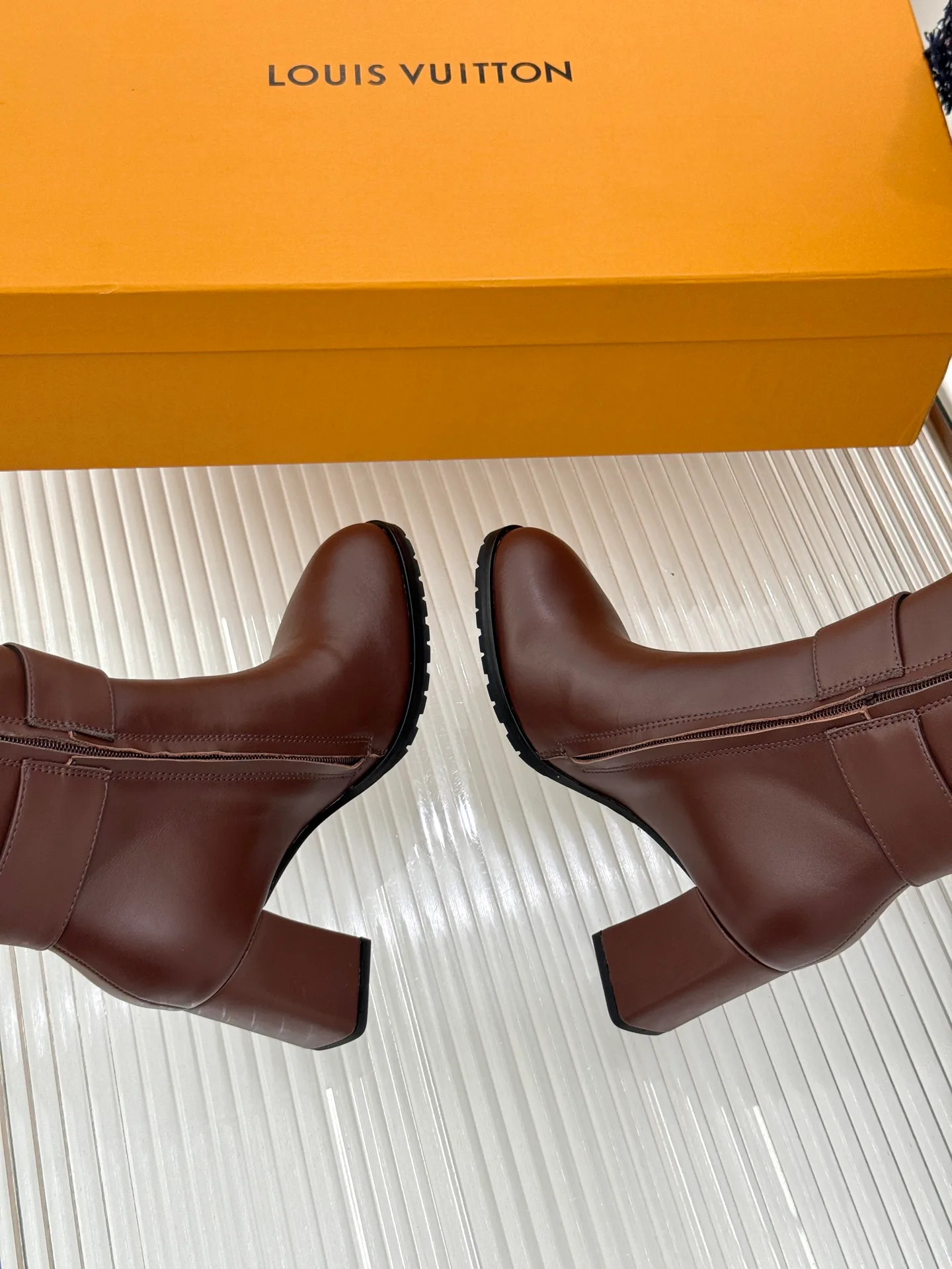 Women's Boots LOUIS VUITTON 18092815