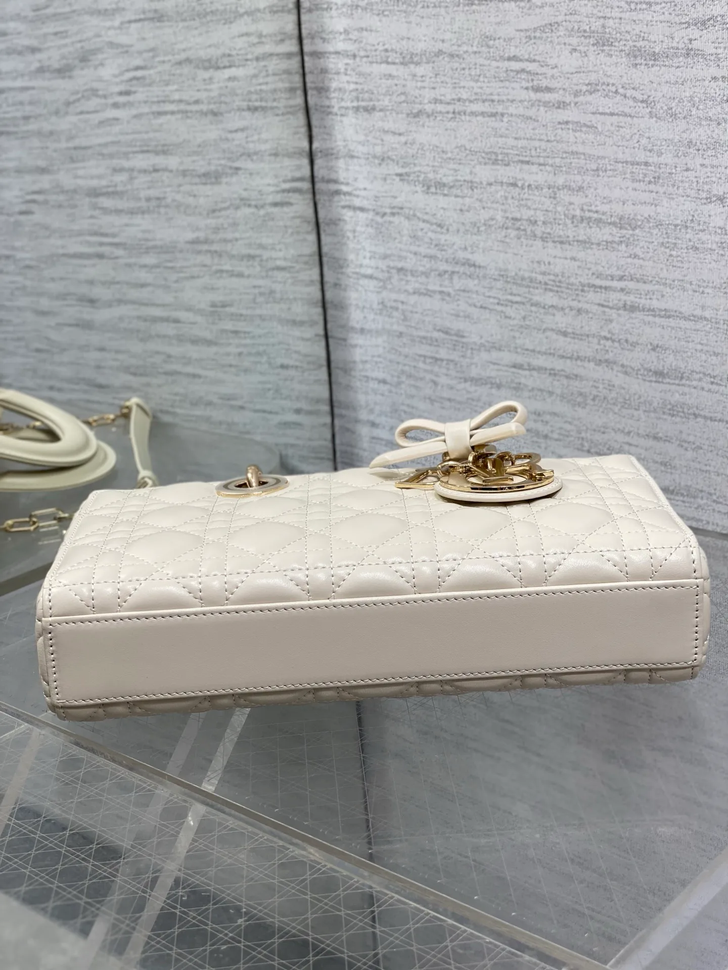Women's Classic Handbags CHRISTIAN DIOR 18070567
