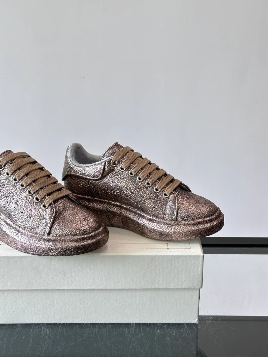 Women's Sneakers ALEXANDER MCQUEEN 17447543