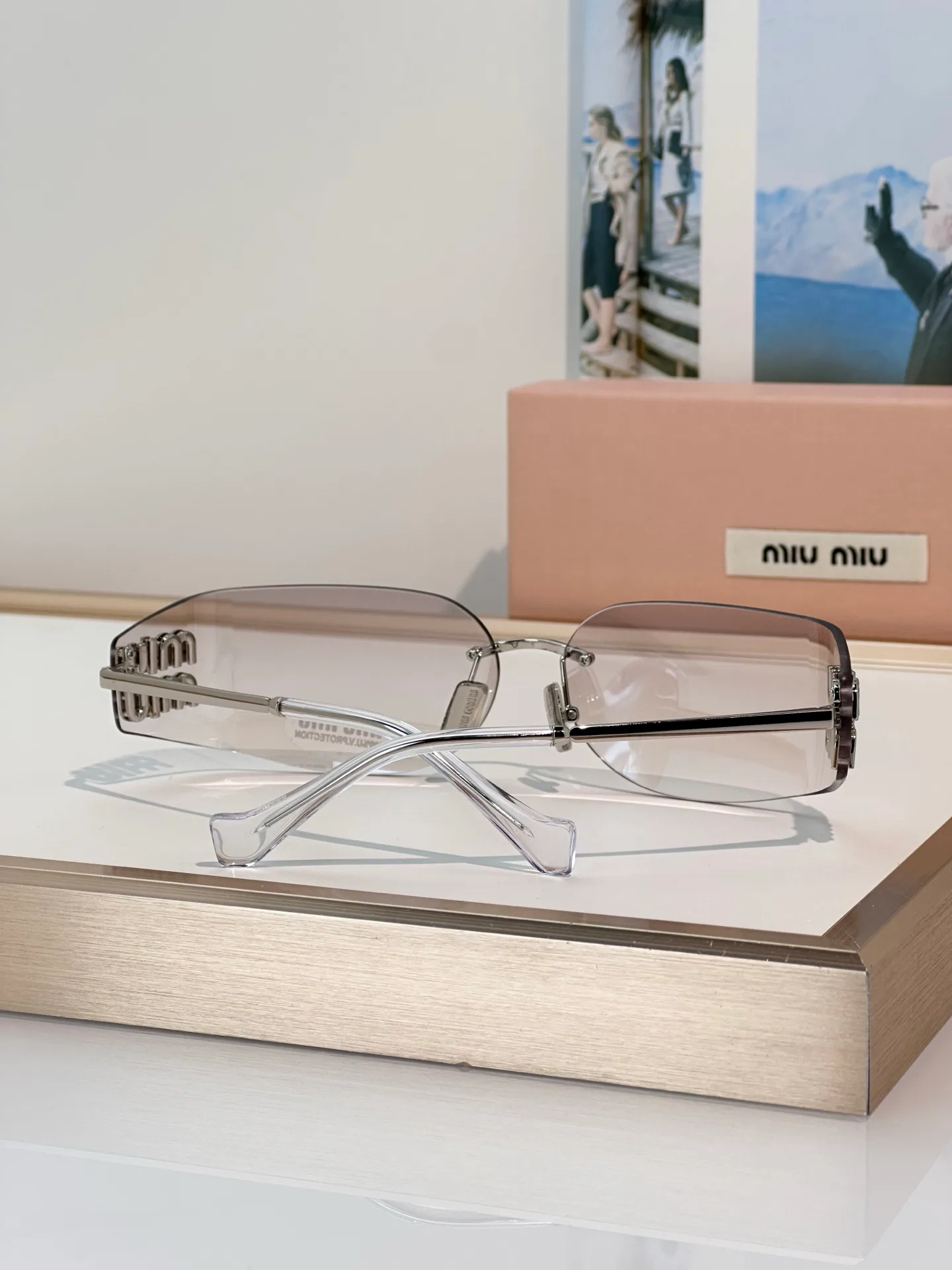 Glasses MIU MIU 18095019