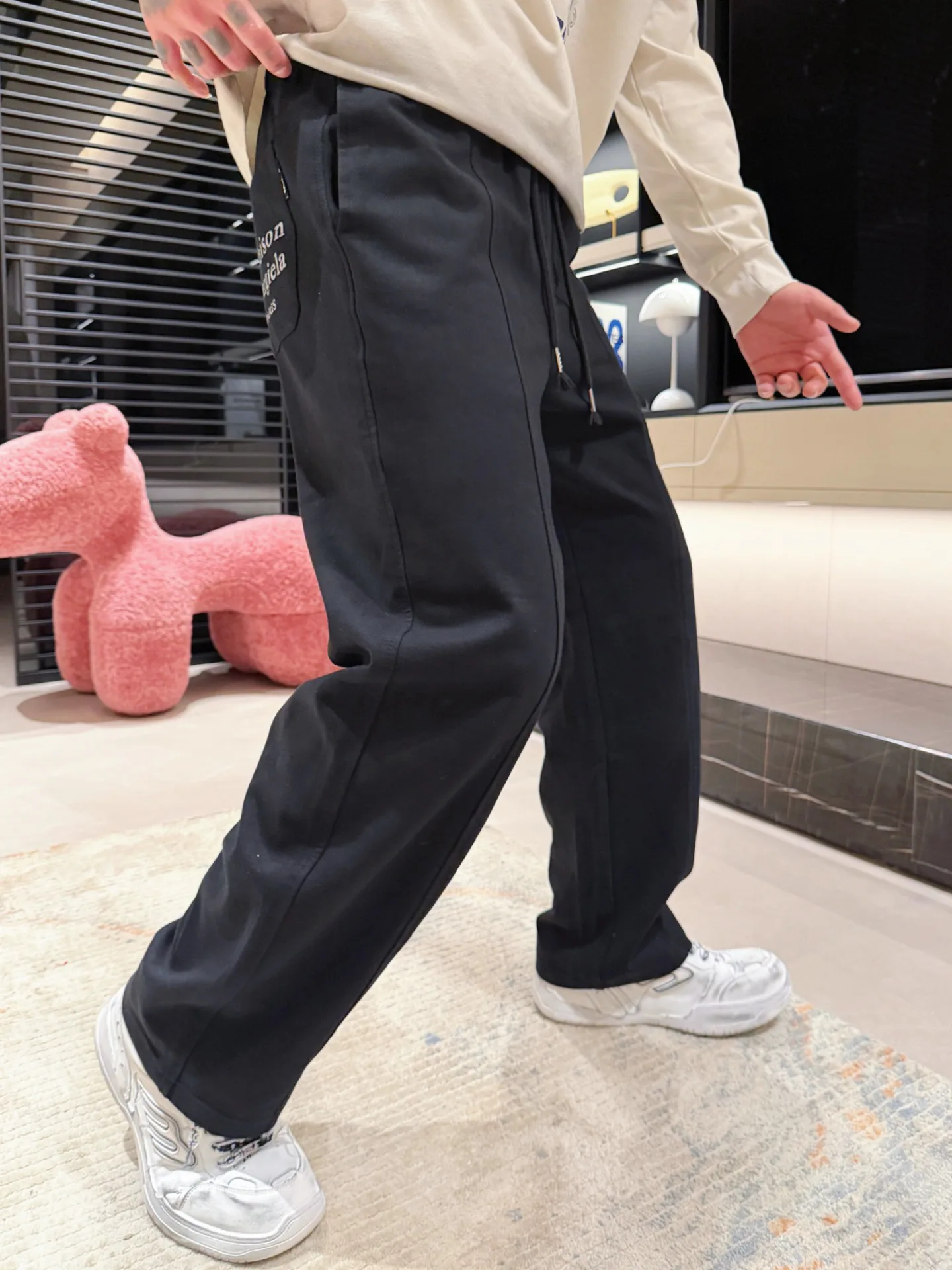 Men's Trousers MAISON MARGIELA 18499719