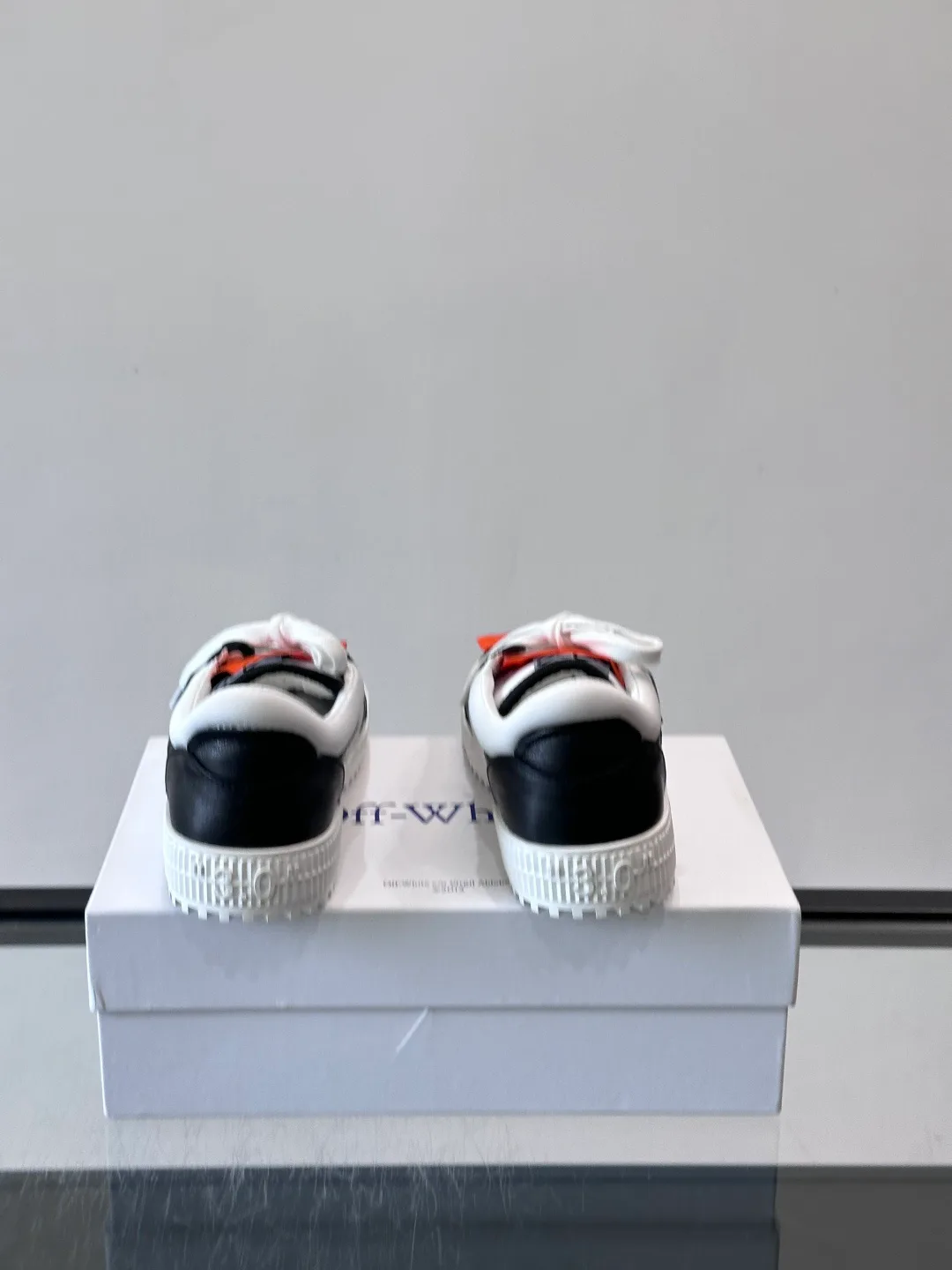 Women's Sneakers OFF-WHITE 18102422