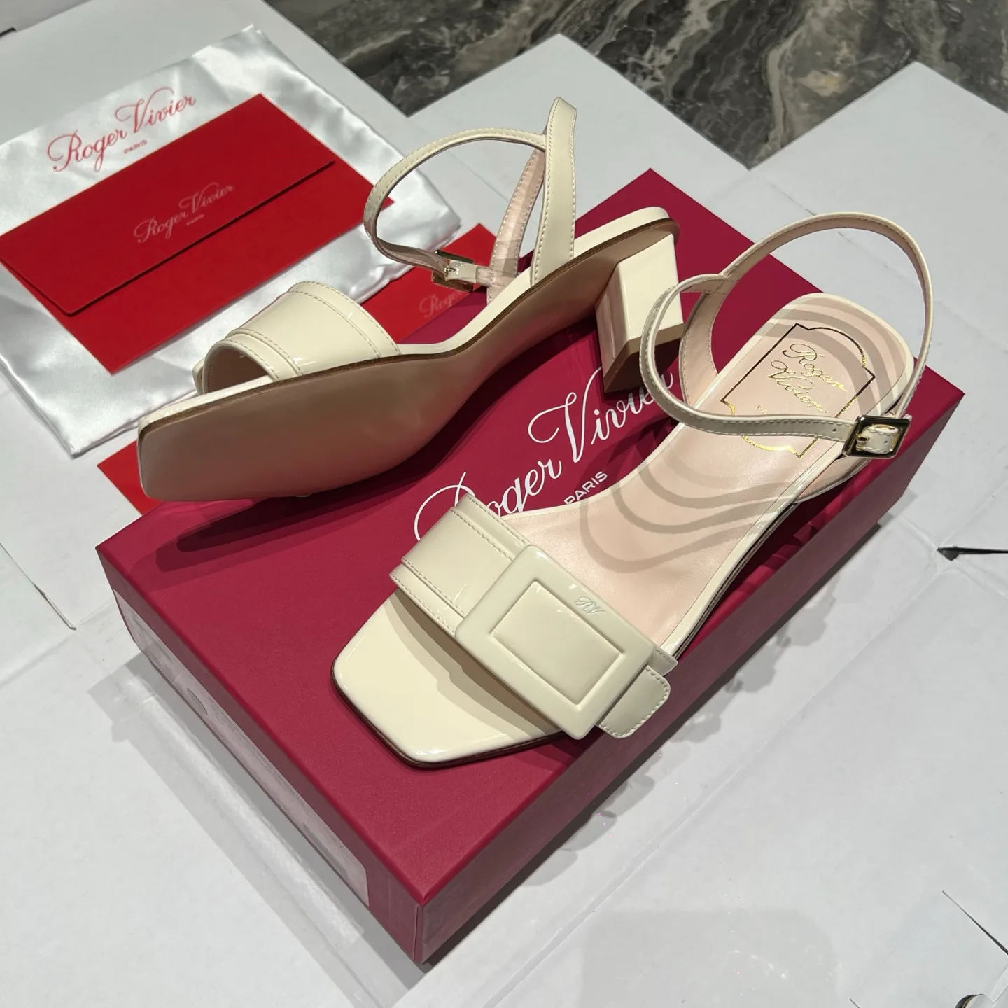 Women's Open-Toe Sandals ROGER VIVIER 17291902