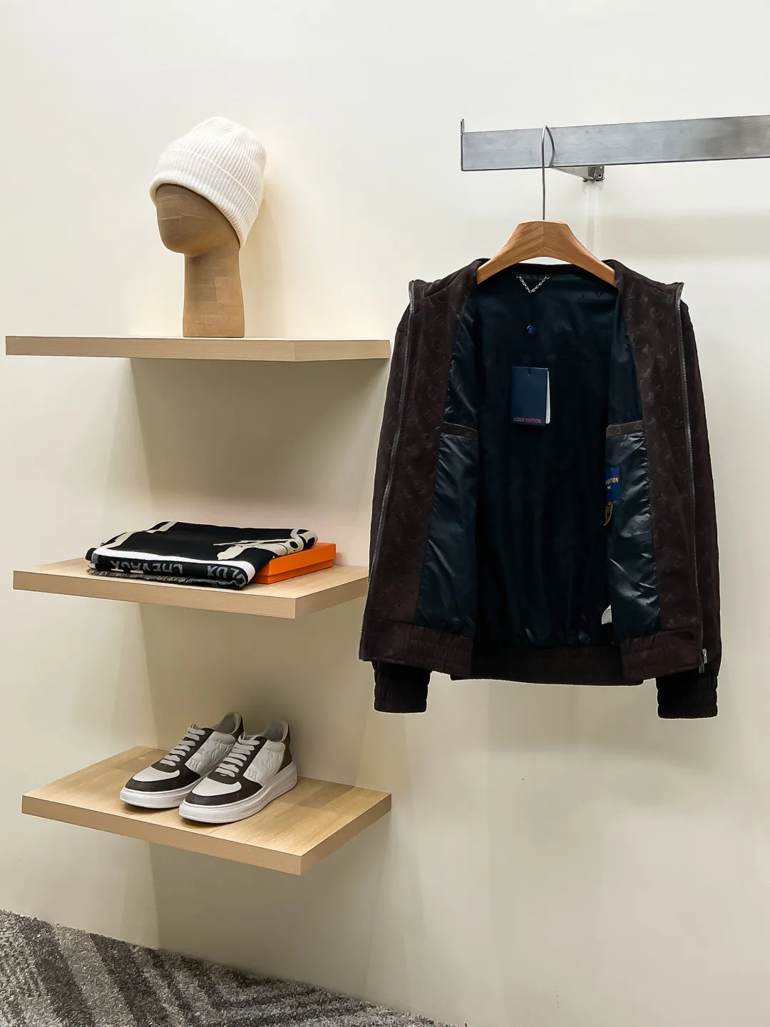 Men's Jackets And Down Jackets LOUIS VUITTON 18499108