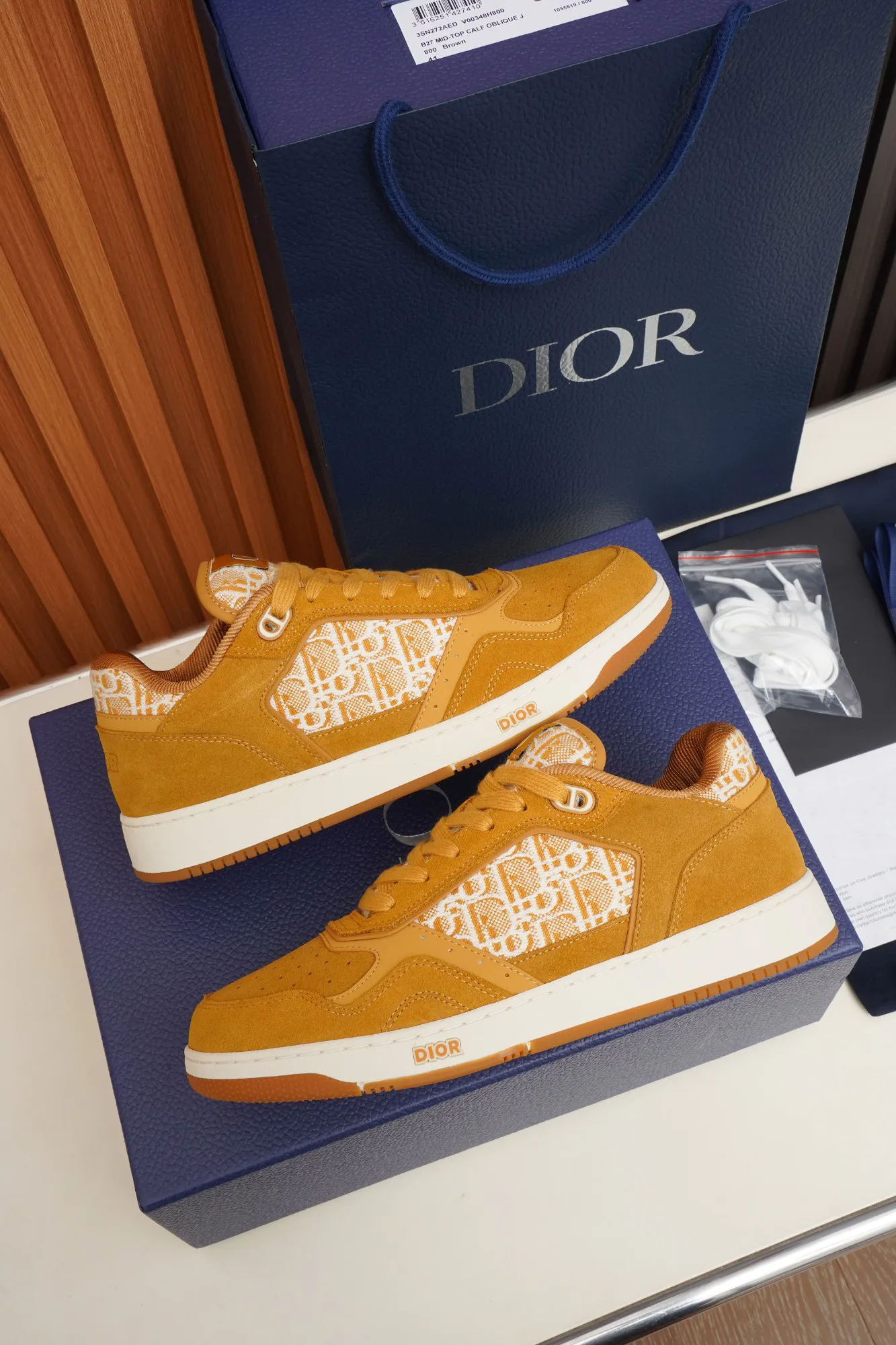 Women's Sneakers CHRISTIAN DIOR 17088367
