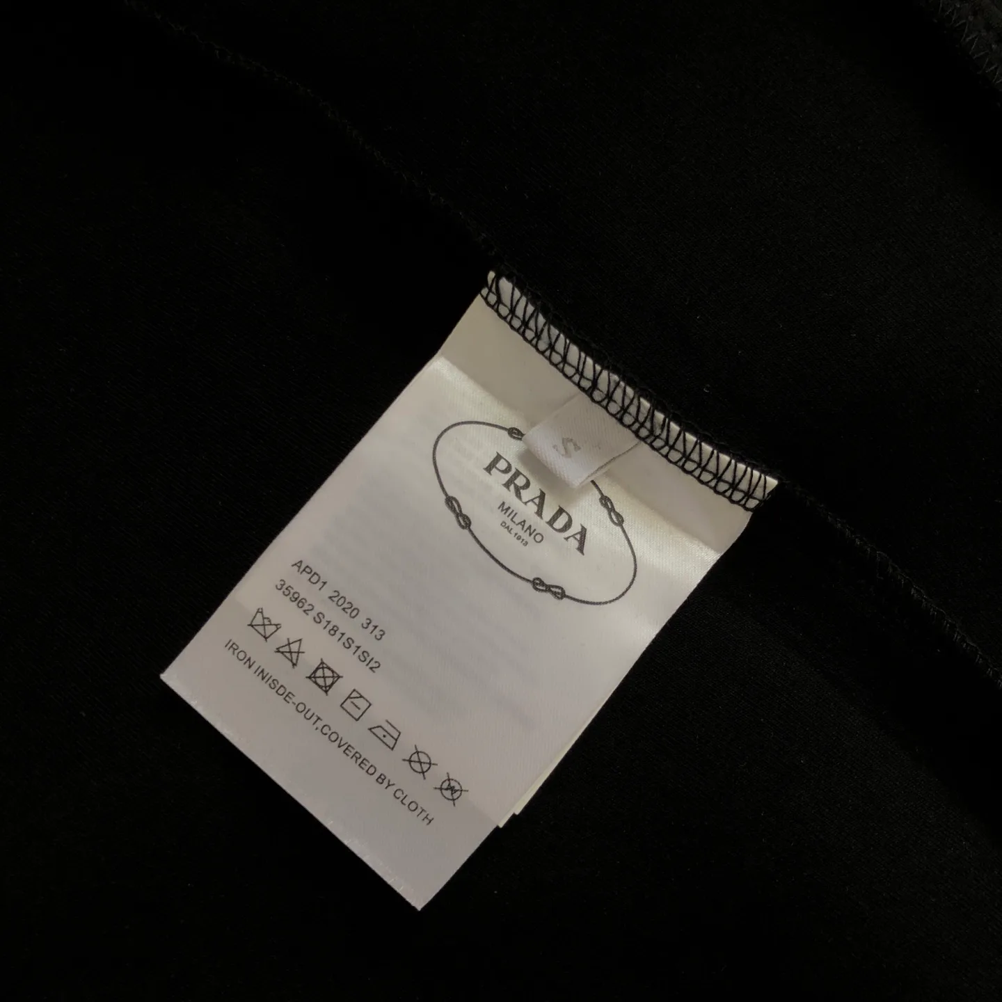 Куртки И Пуховики Мужские Prada 18589926